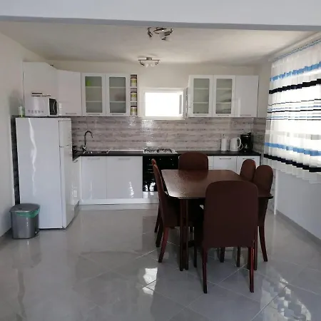 Slavica Apartament *