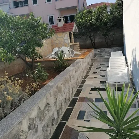 Slavica Apartament Trogir