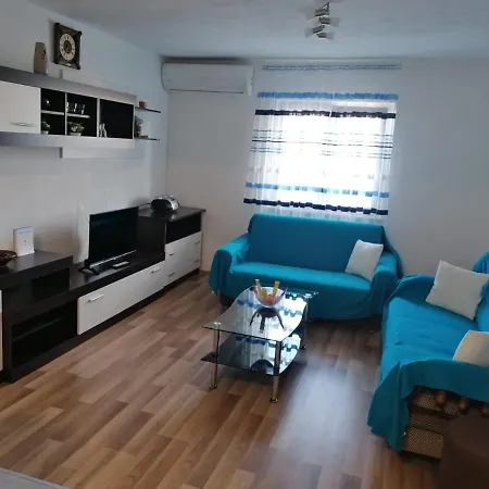 Slavica * Трогір